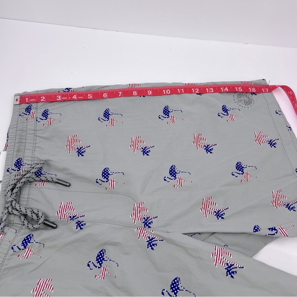 DENIM & FLOWER, RICKY SINGH, GREY WITH FLAMINGO & PALM TREES IN US FLAG, SIZE 32 - Picture 14 of 16